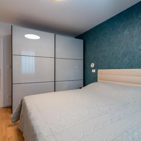 Nevena Appartement *